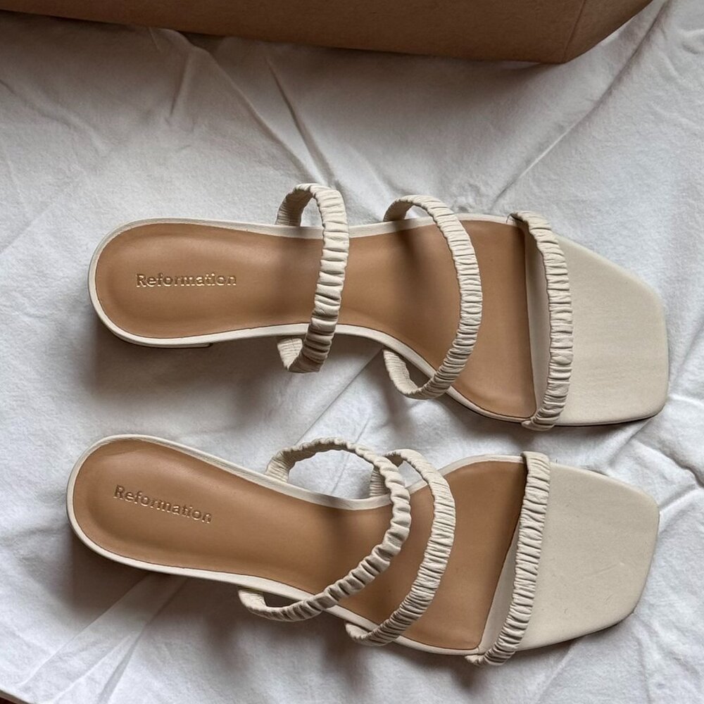 Reformation - Assunta Strappy Block Heel Mule Sandal, Cream/Beige 6.5